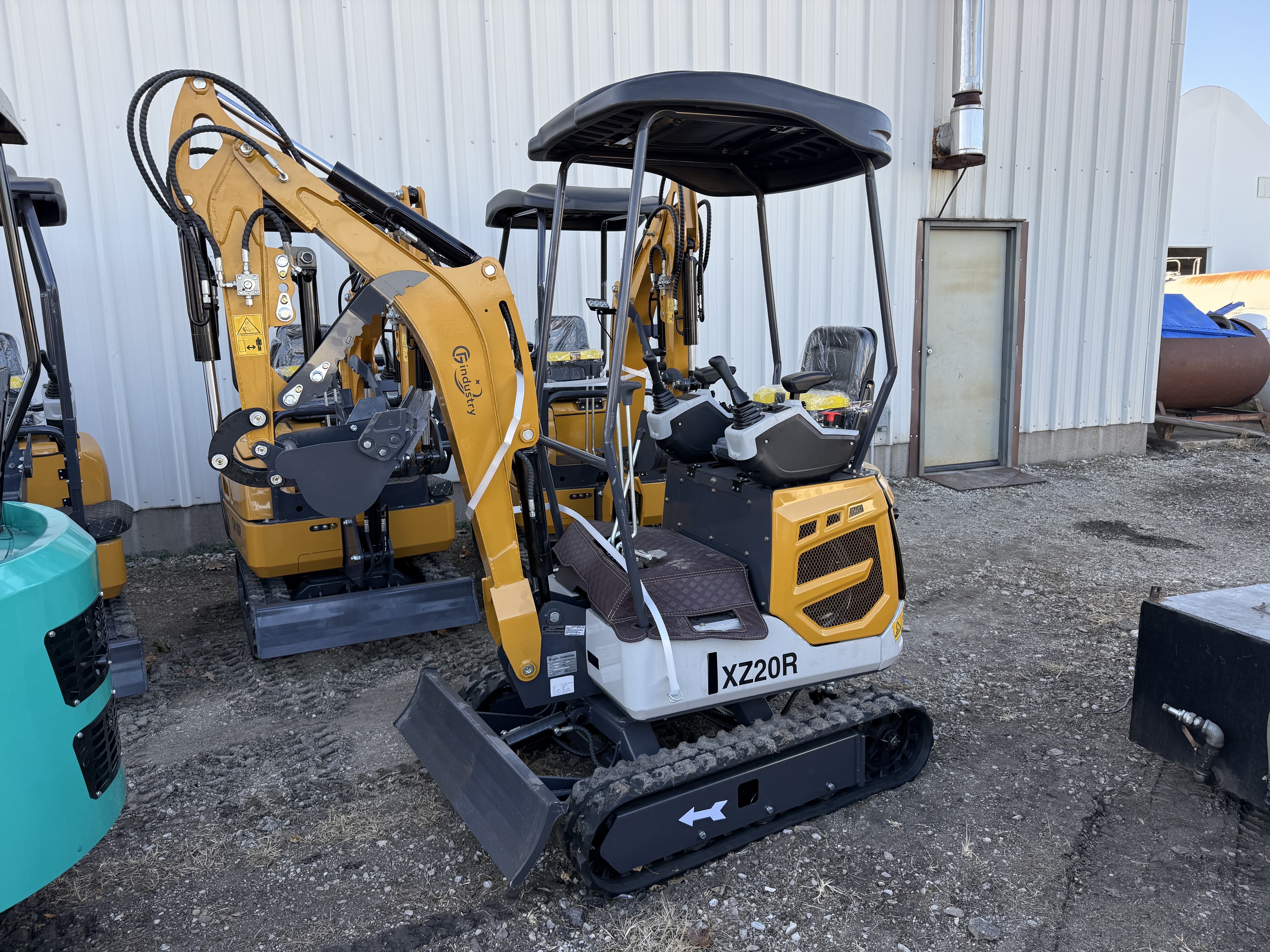 2025 CFG Mini Excavator (XZ20R)