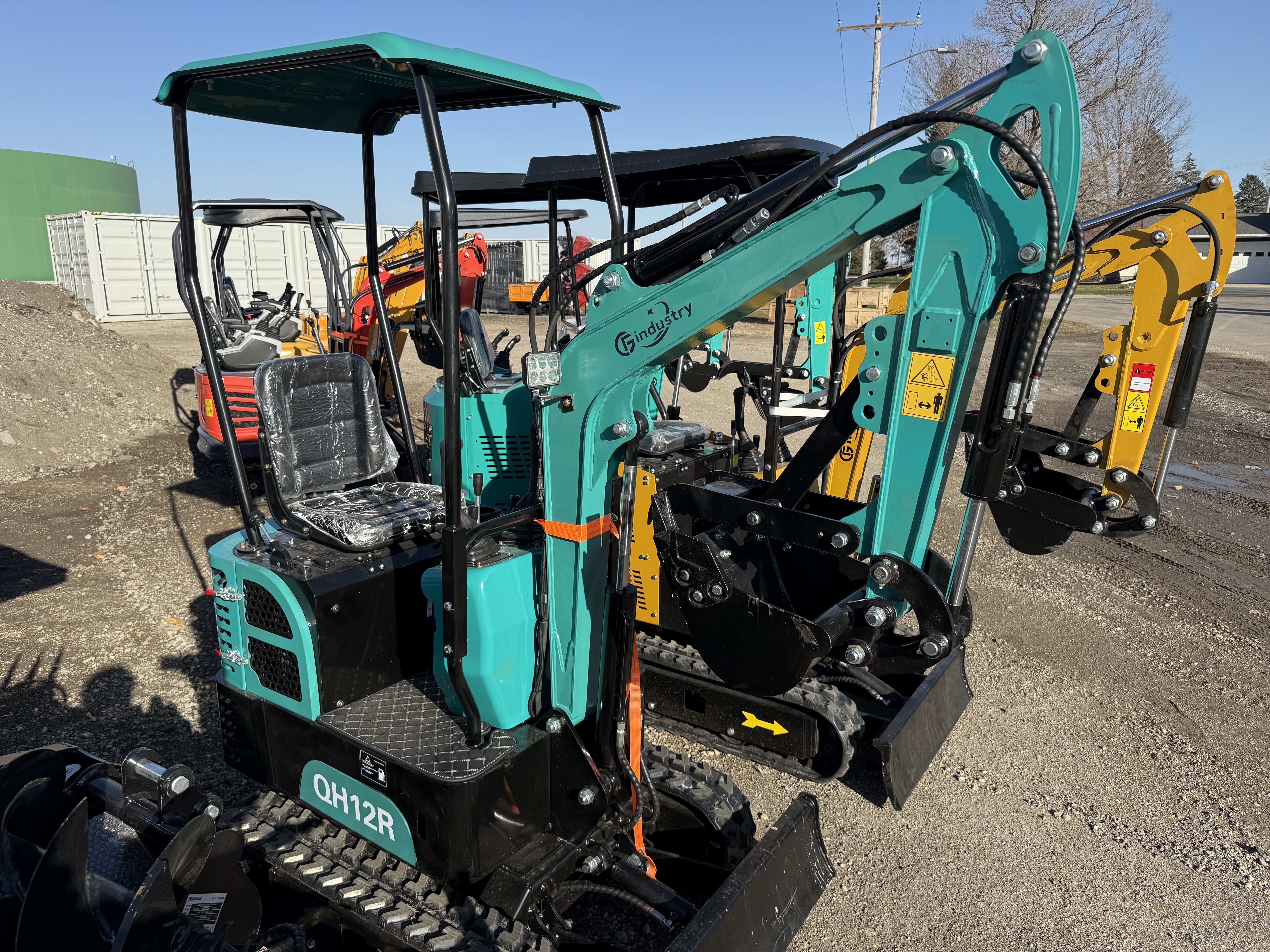 2025 CFG Mini Excavator (QH12R)