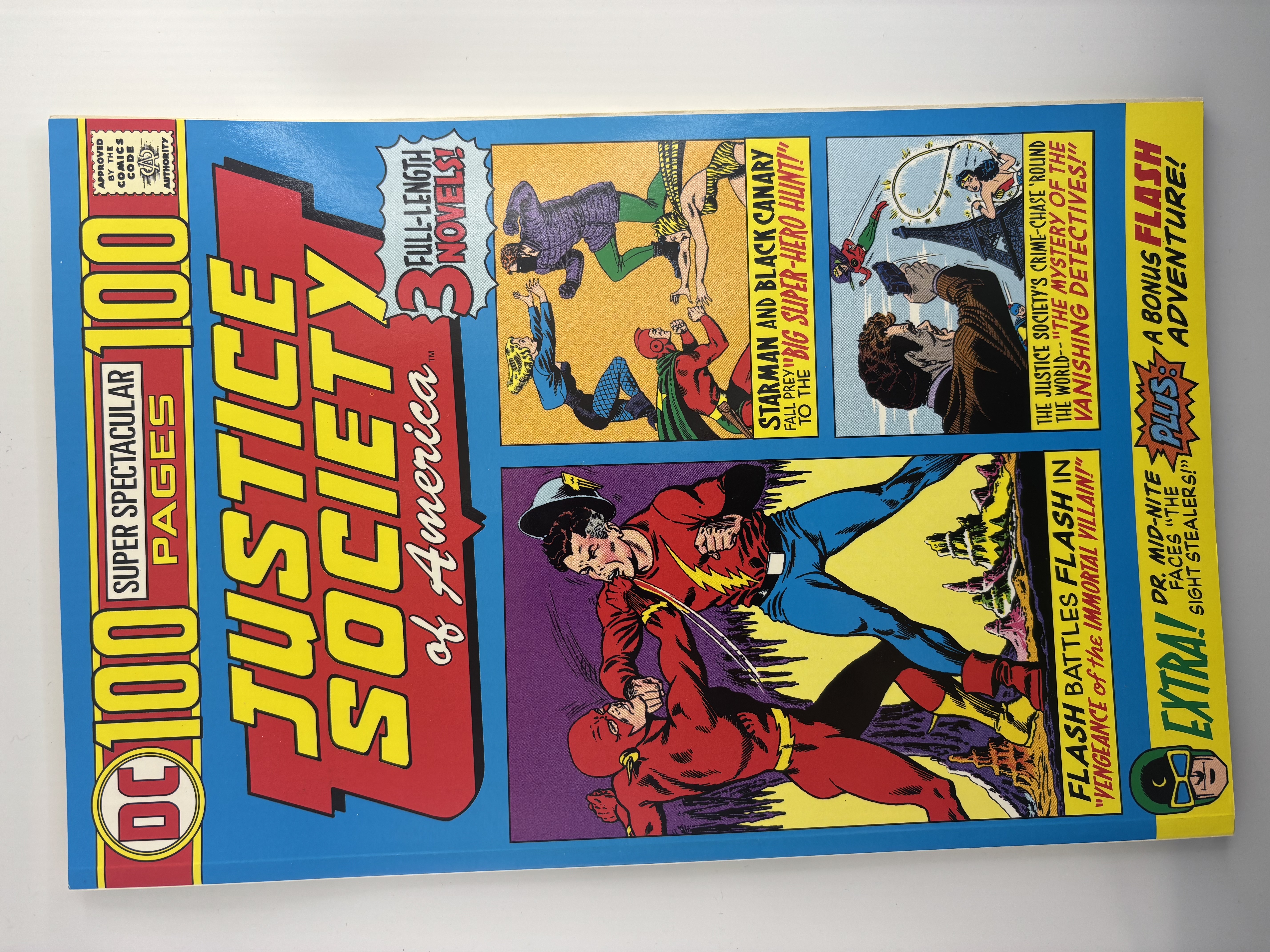 Justice League of America Worlds Greatest Heroes 100 Pages Three Full Length Novels