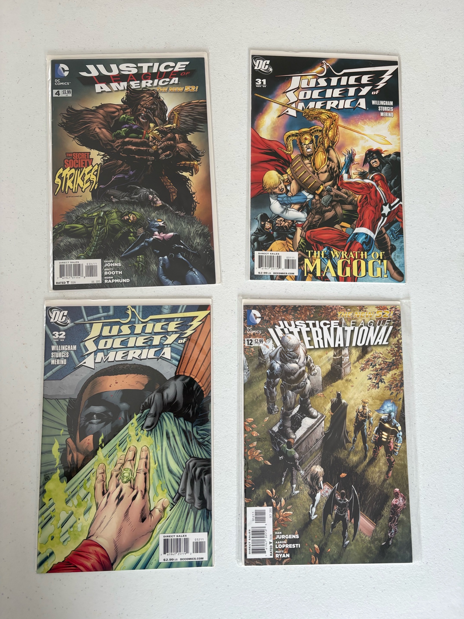 Justice League of America Comic Book Lot, 4 Comics DC