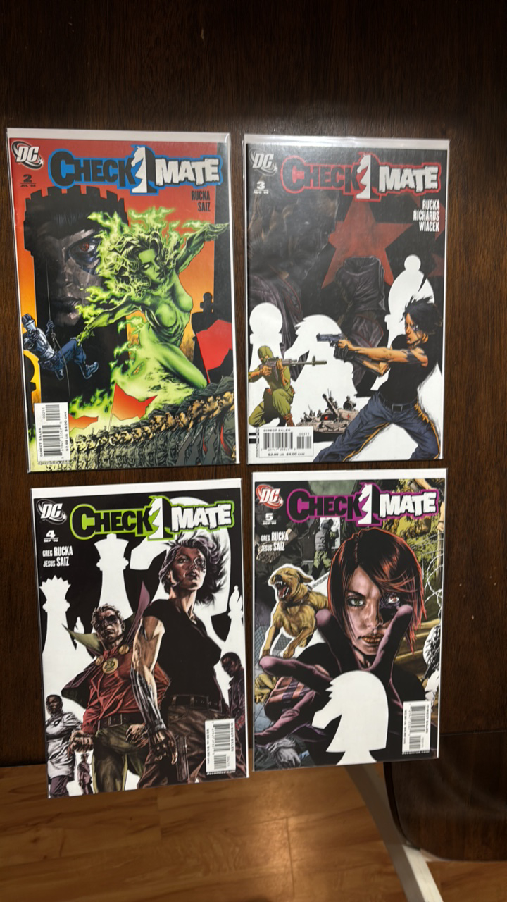 Checkmate Comic Book Lot Issues 2,3,4,5 DC Comics