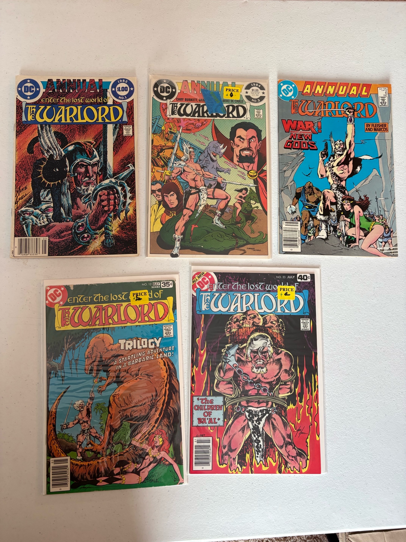 Warlord Annuals Comic Book Lot, 5 Comics From DC Comics