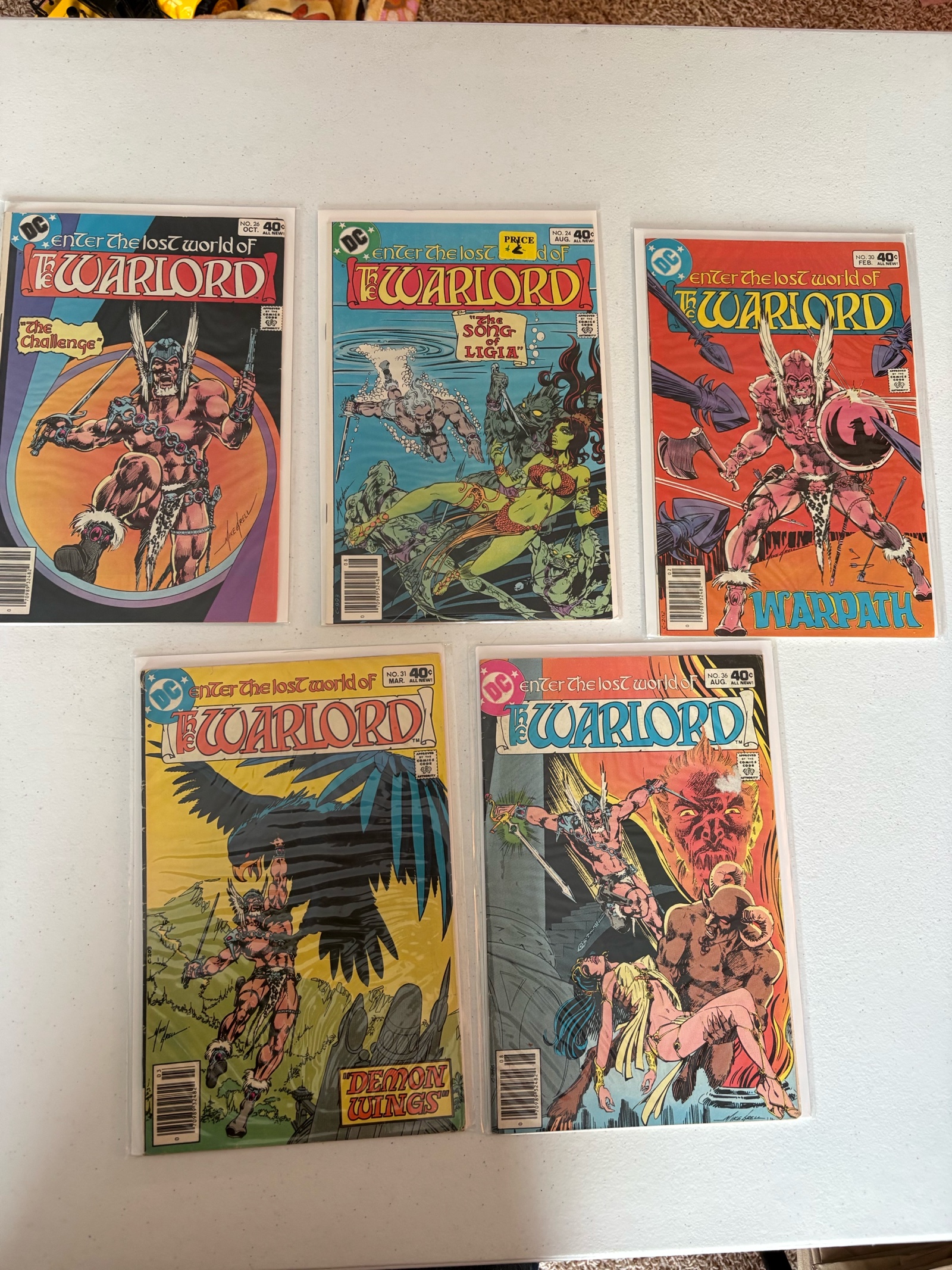 Warlord Annuals Comic Book Lot, 5 Comics From DC Comics