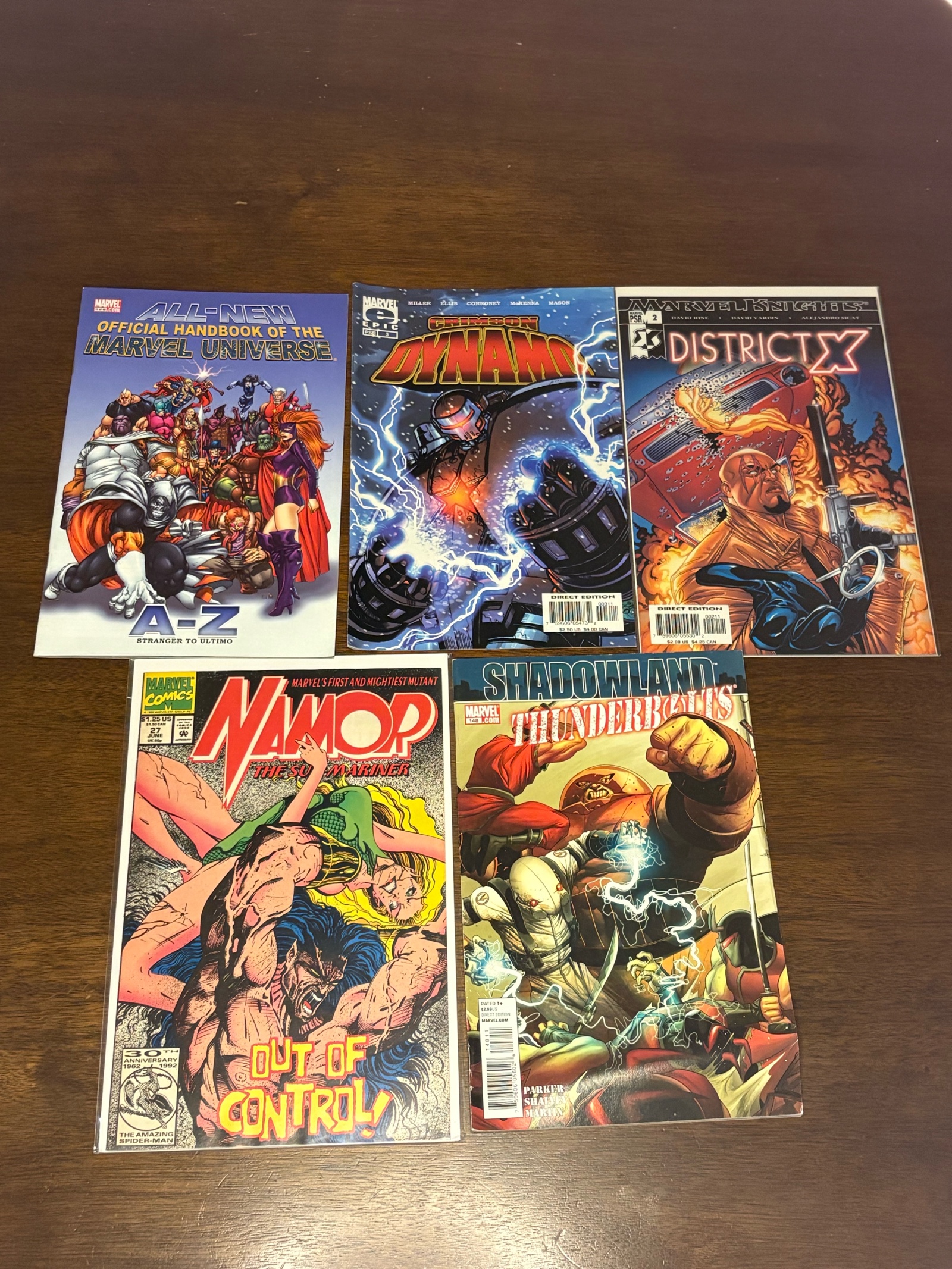 Marvel Comic Book Lot, Mix of Heroes, 5 Comic Books