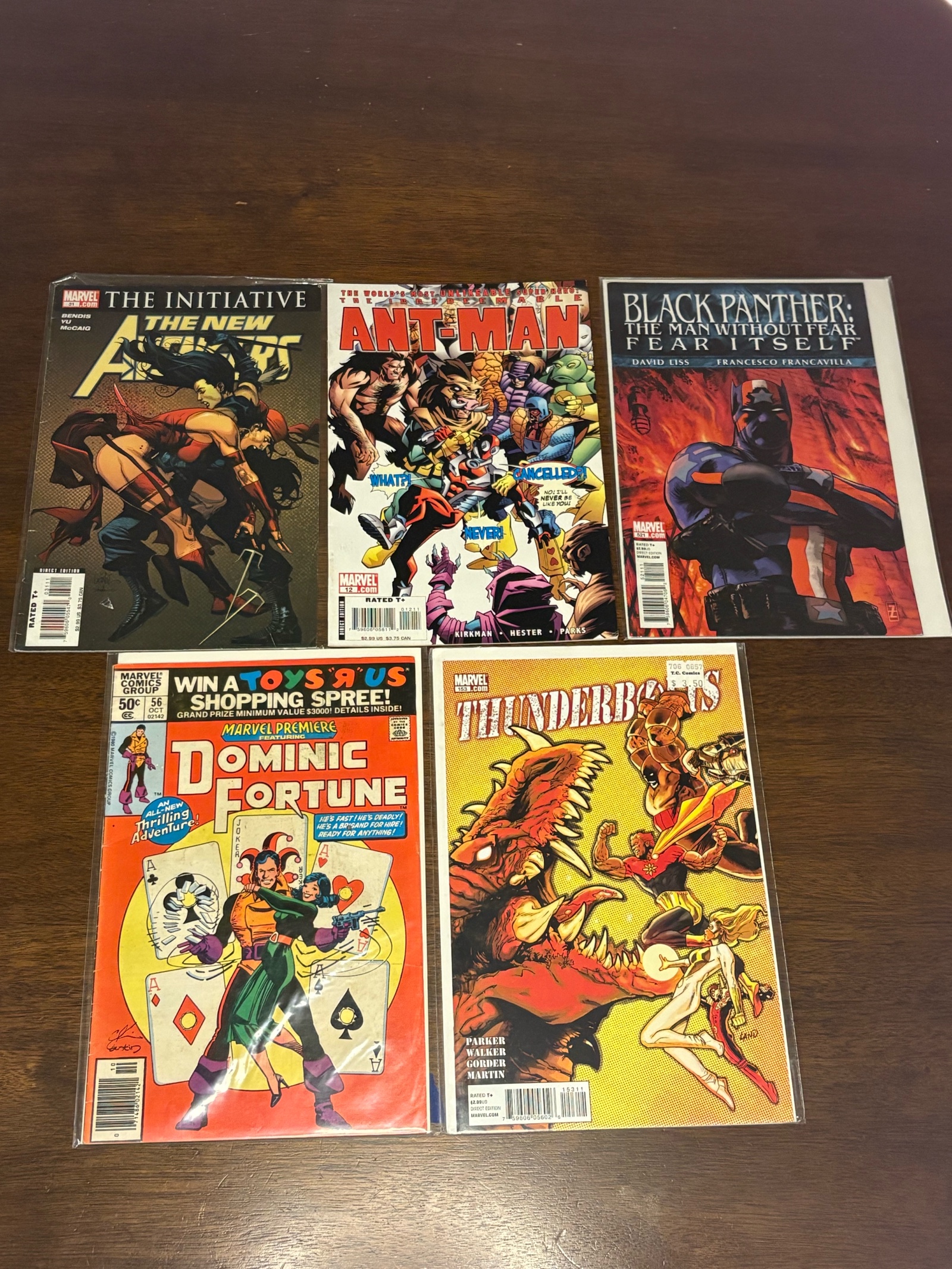 Marvel Comic Book Lot, Mix of Heroes, 5 Comic Books