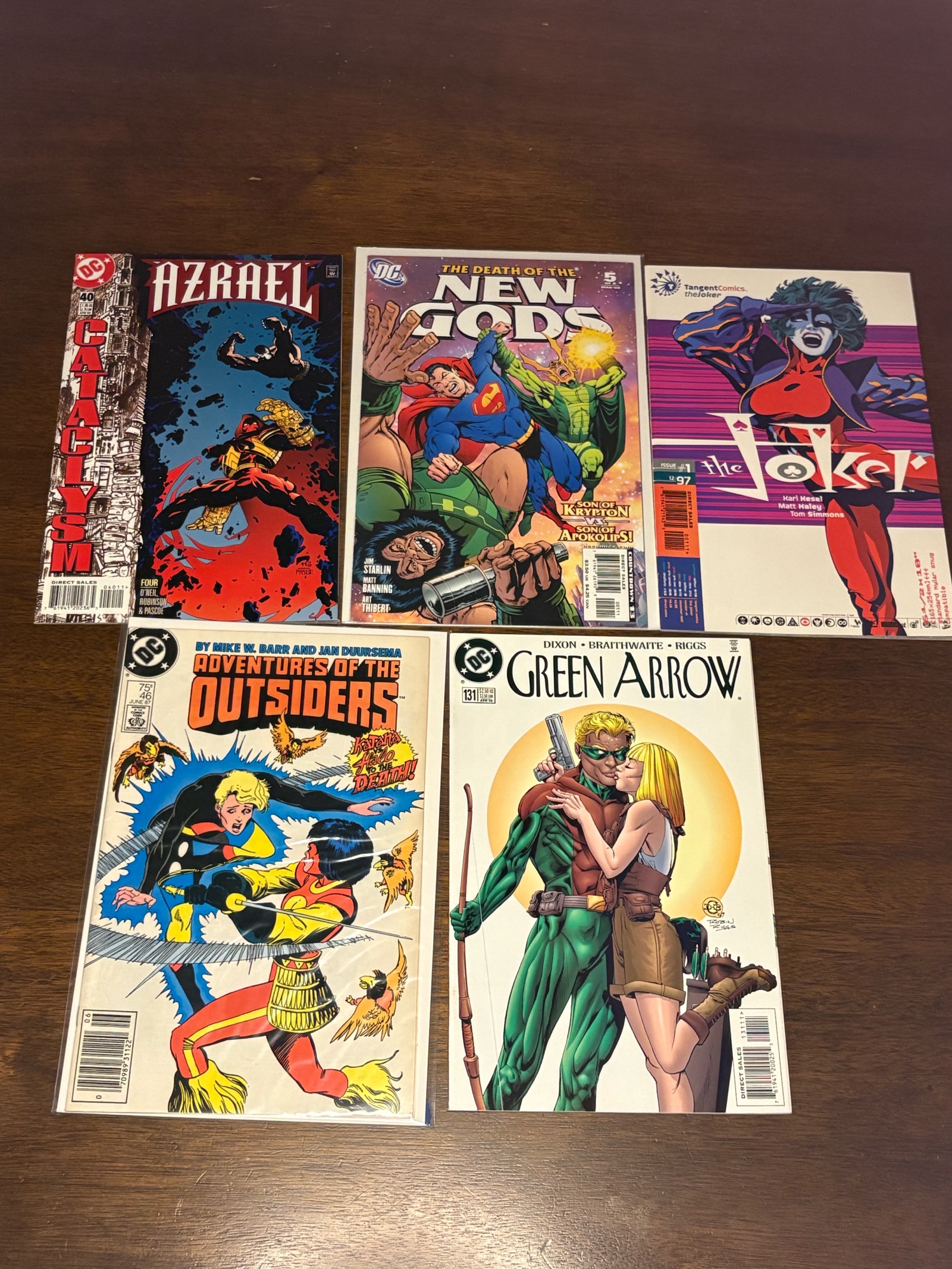 DC Comic Book Lot, Mix of Heroes, 5 Comic Books