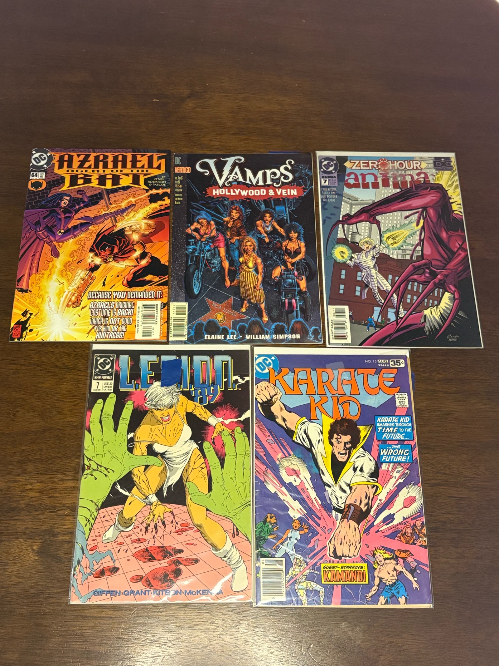 DC Comic Book Lot, Mix of Heroes, 5 Comic Books
