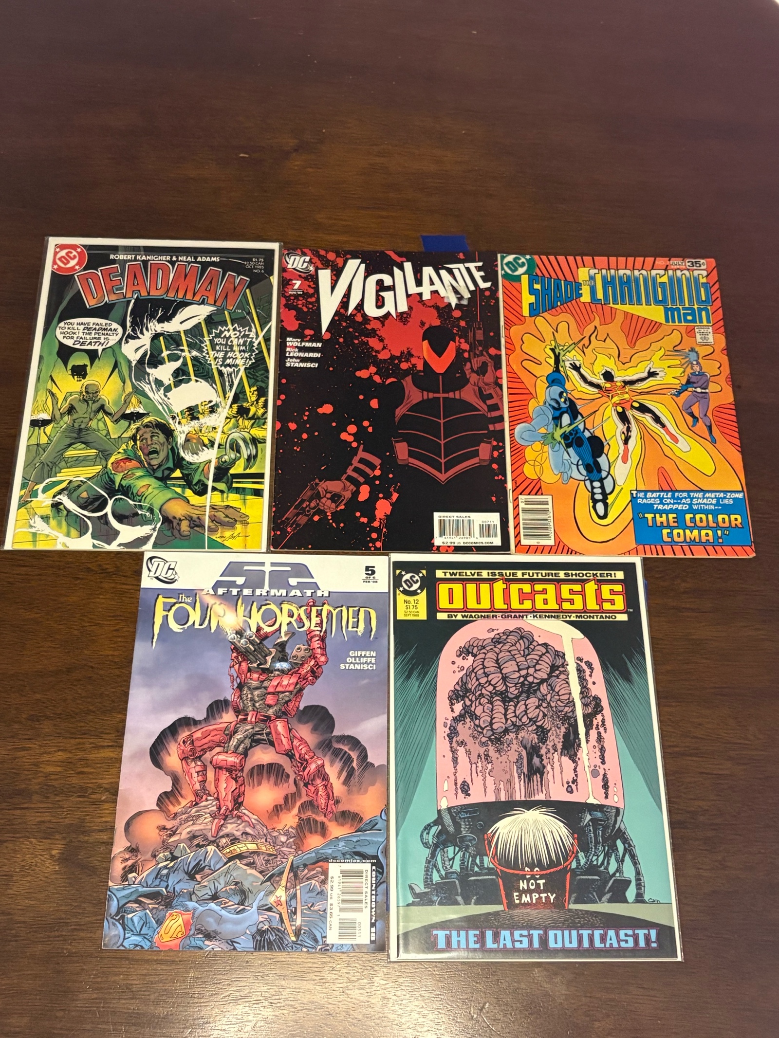 DC Comic Book Lot, Mix of Heroes, 5 Comic Books