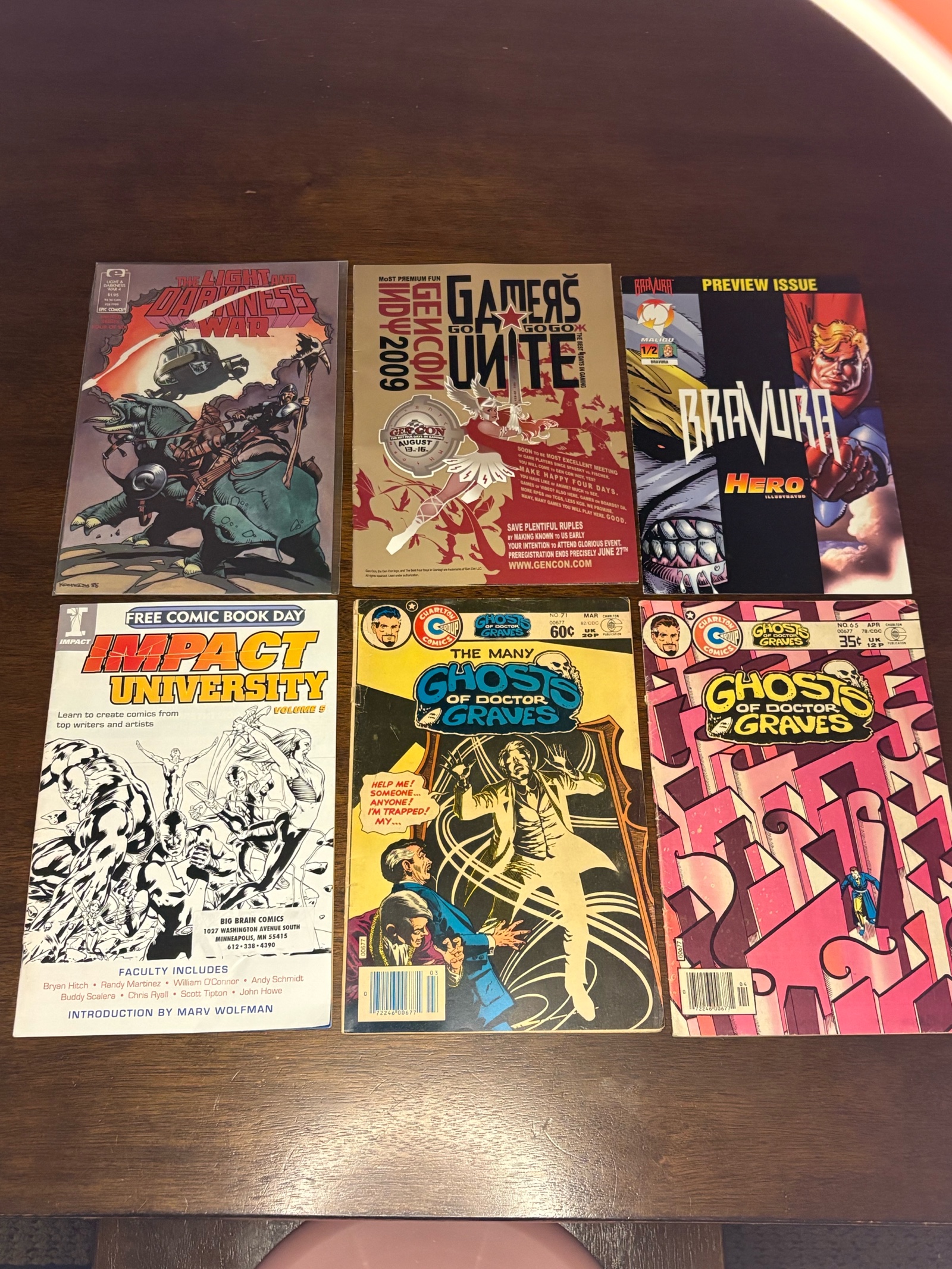 Comic Book Lot, Mix of Publishers, Heroes and Series, 6 Comic Book Lot