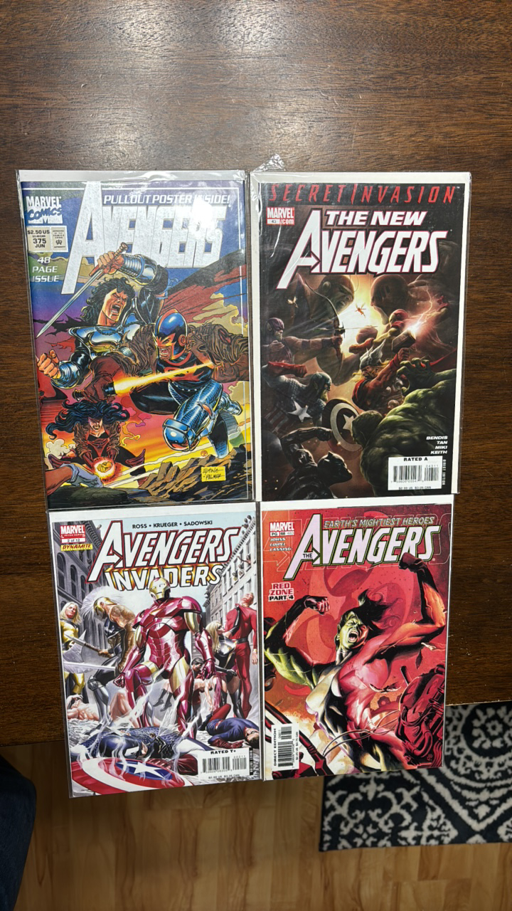 Marvel Avengers Comic Book Lot, 4 Comics