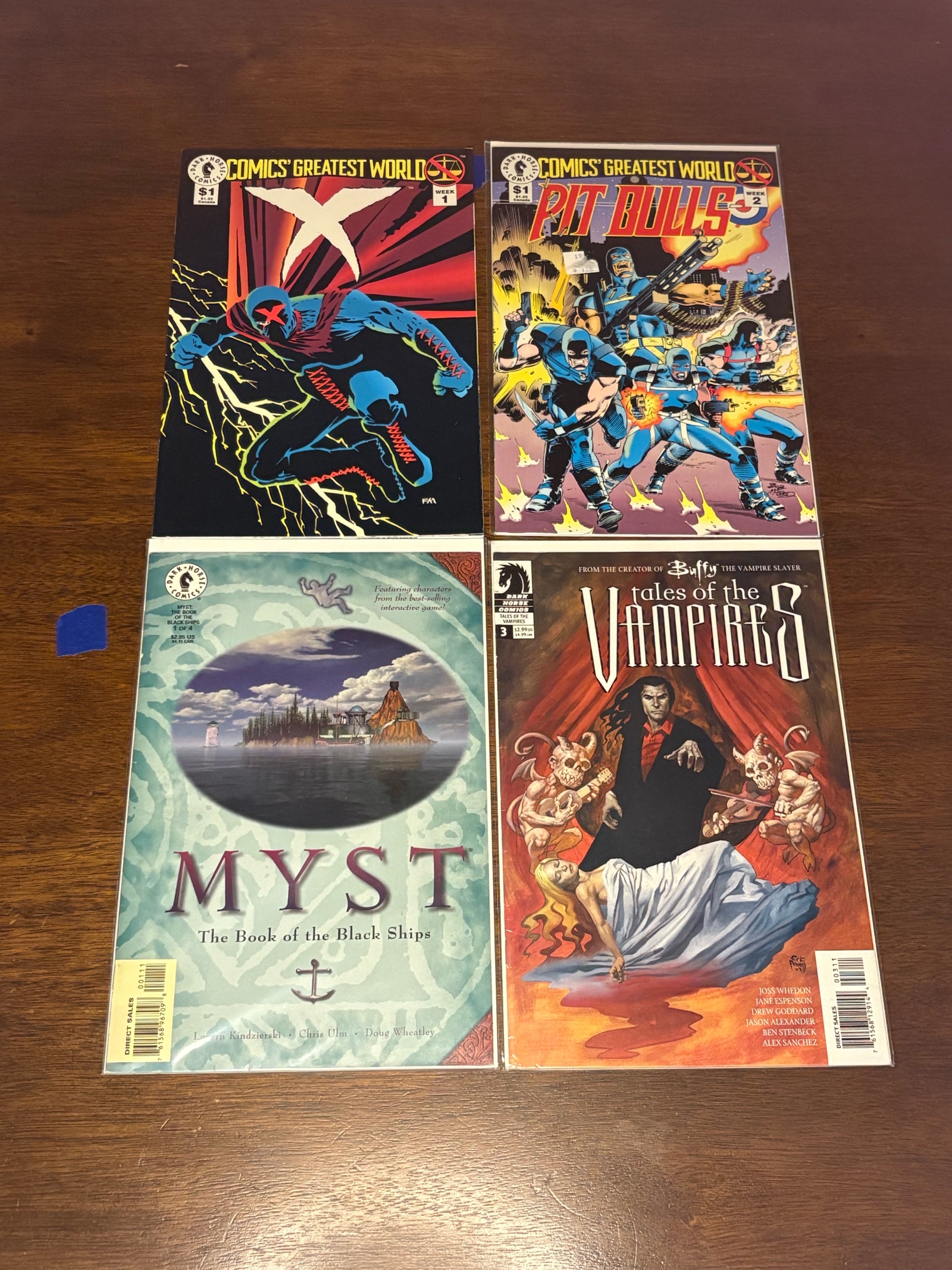 Comic Book Lot, Mix of Publishers, Heroes and Series, 4 Comic Book Lot