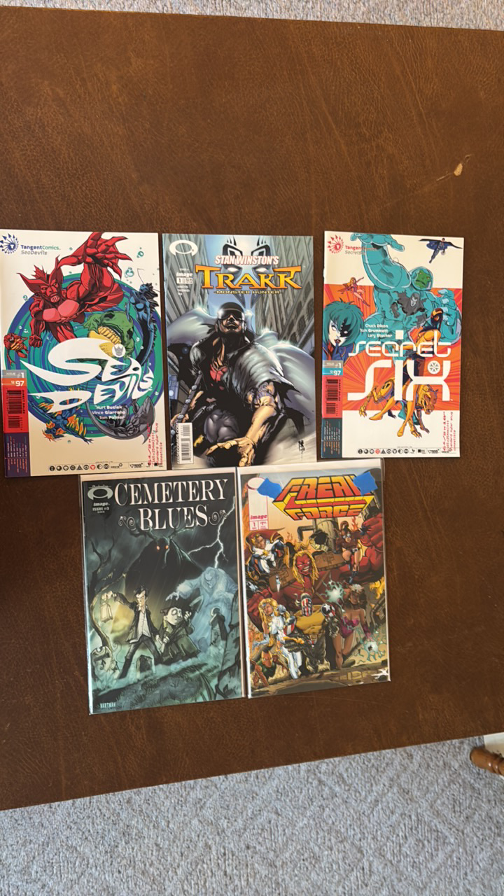 Comic Book Lot, 5 Comics Assortment of Brands and Heroes