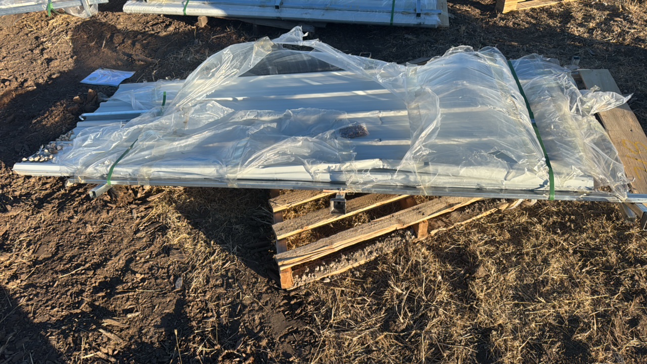 GALVANIZED CORRUGATED STEEL SHEET Few Damaged&nbsp