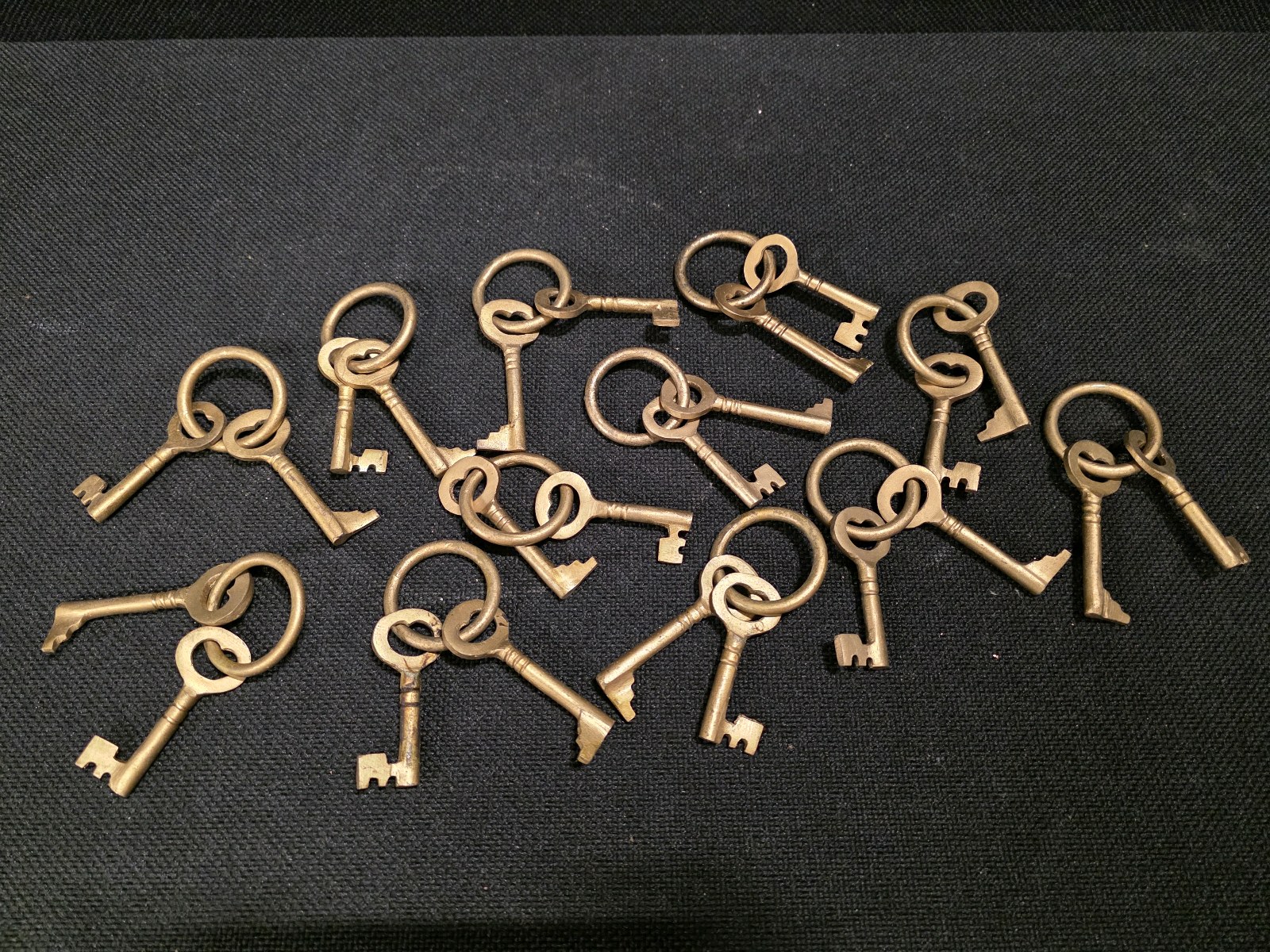 Brass-color Skeleton Key Napkin Rings