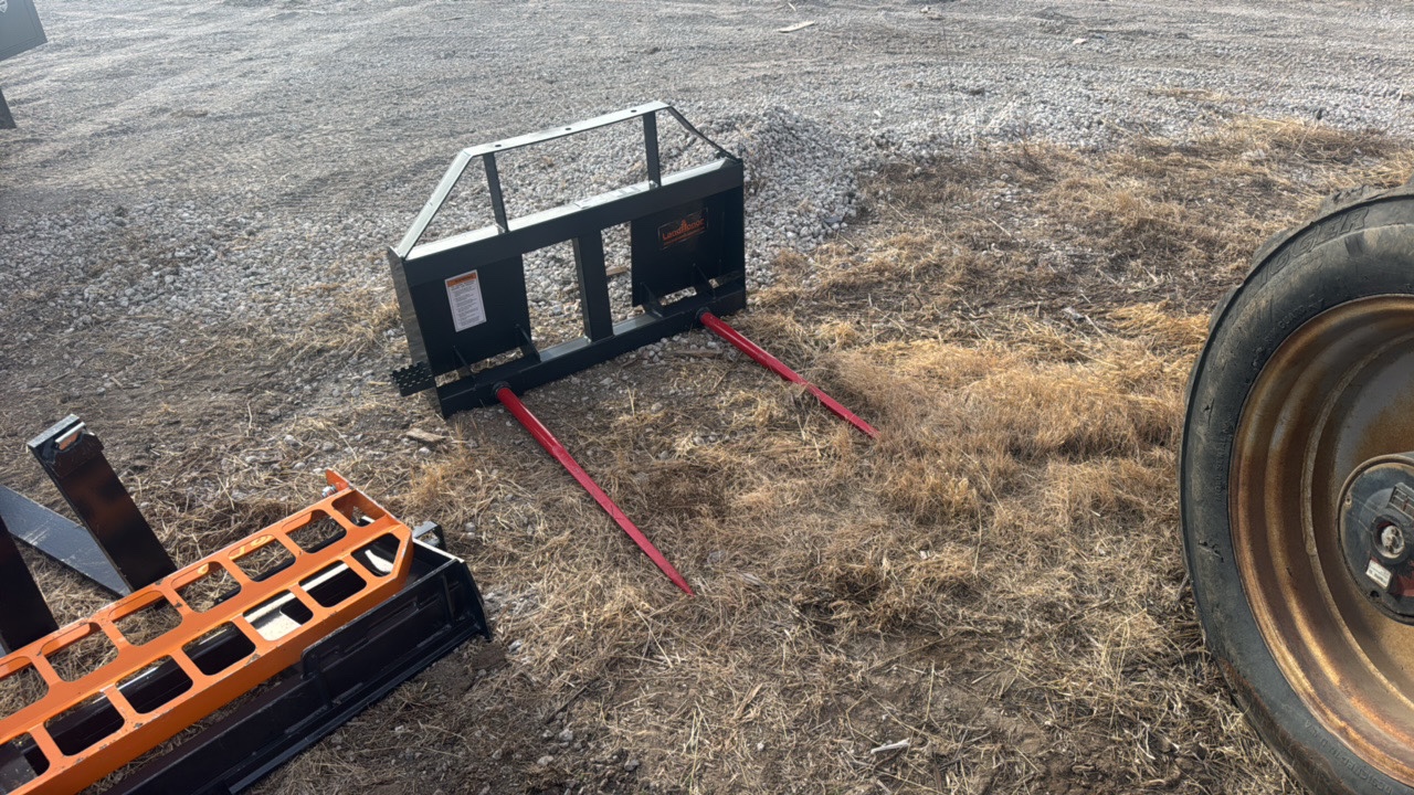 Skid Steer Bale SpearLandhonor2025UnusedBS-12-2500G