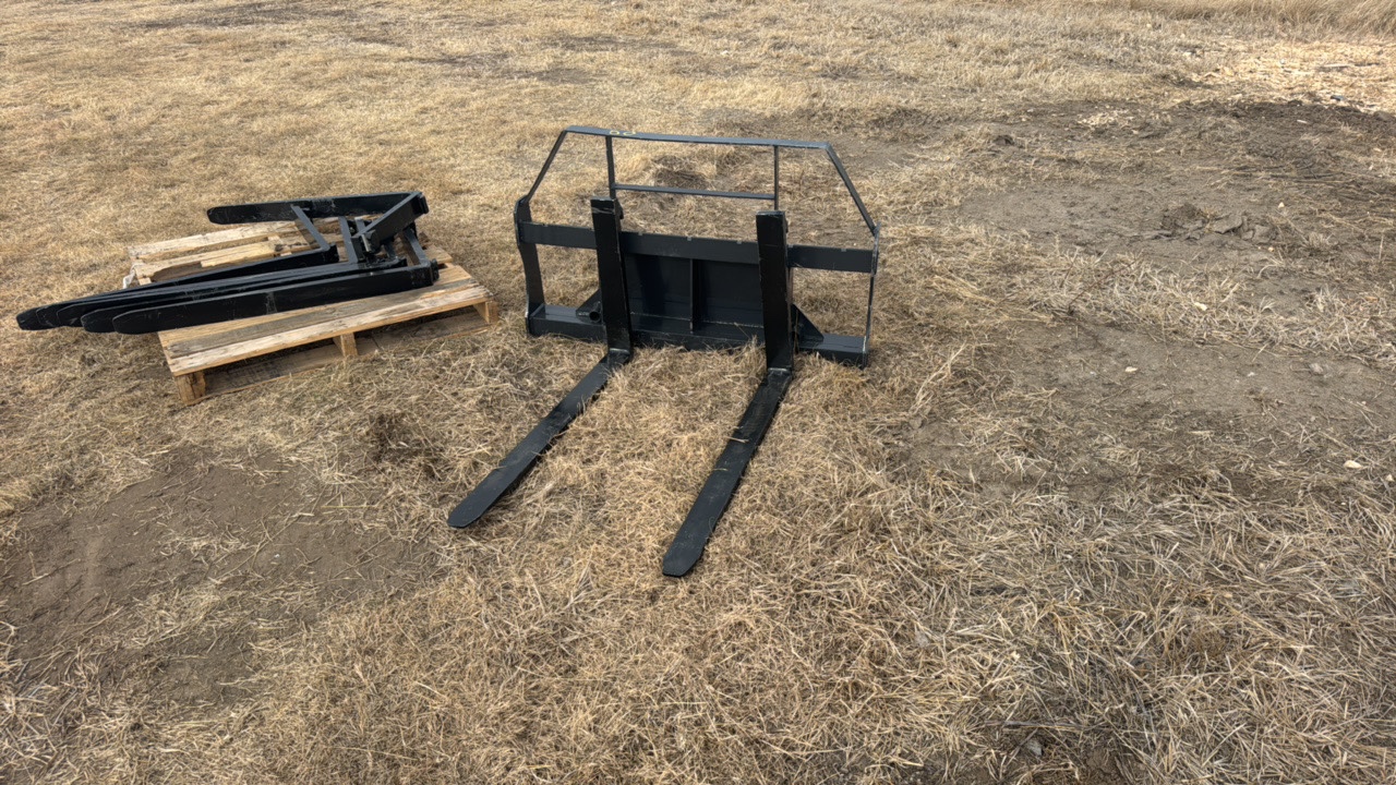 Mini Skid Steer Pallet Fork FrameLandhonor2025UnusedMPF-11-2000G