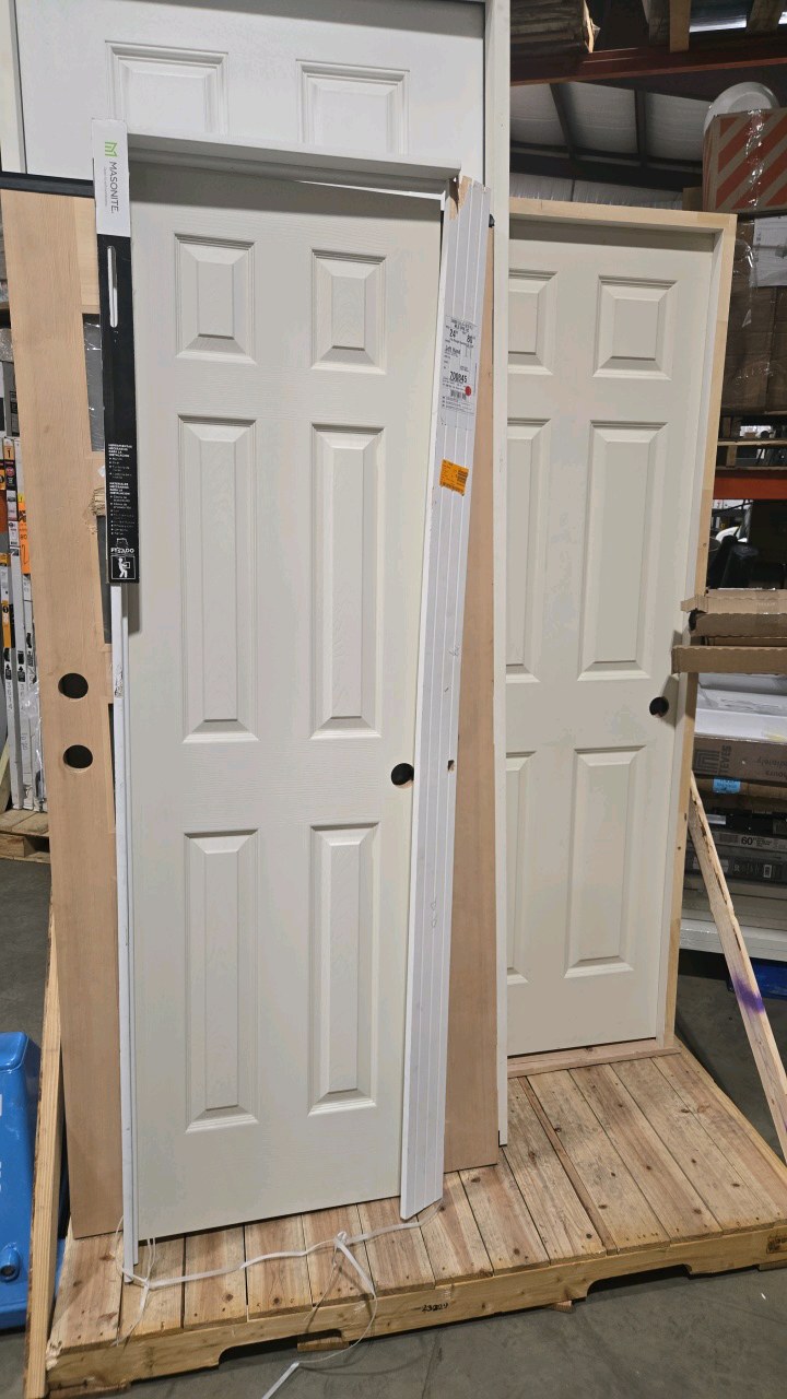 pallet lot of doors