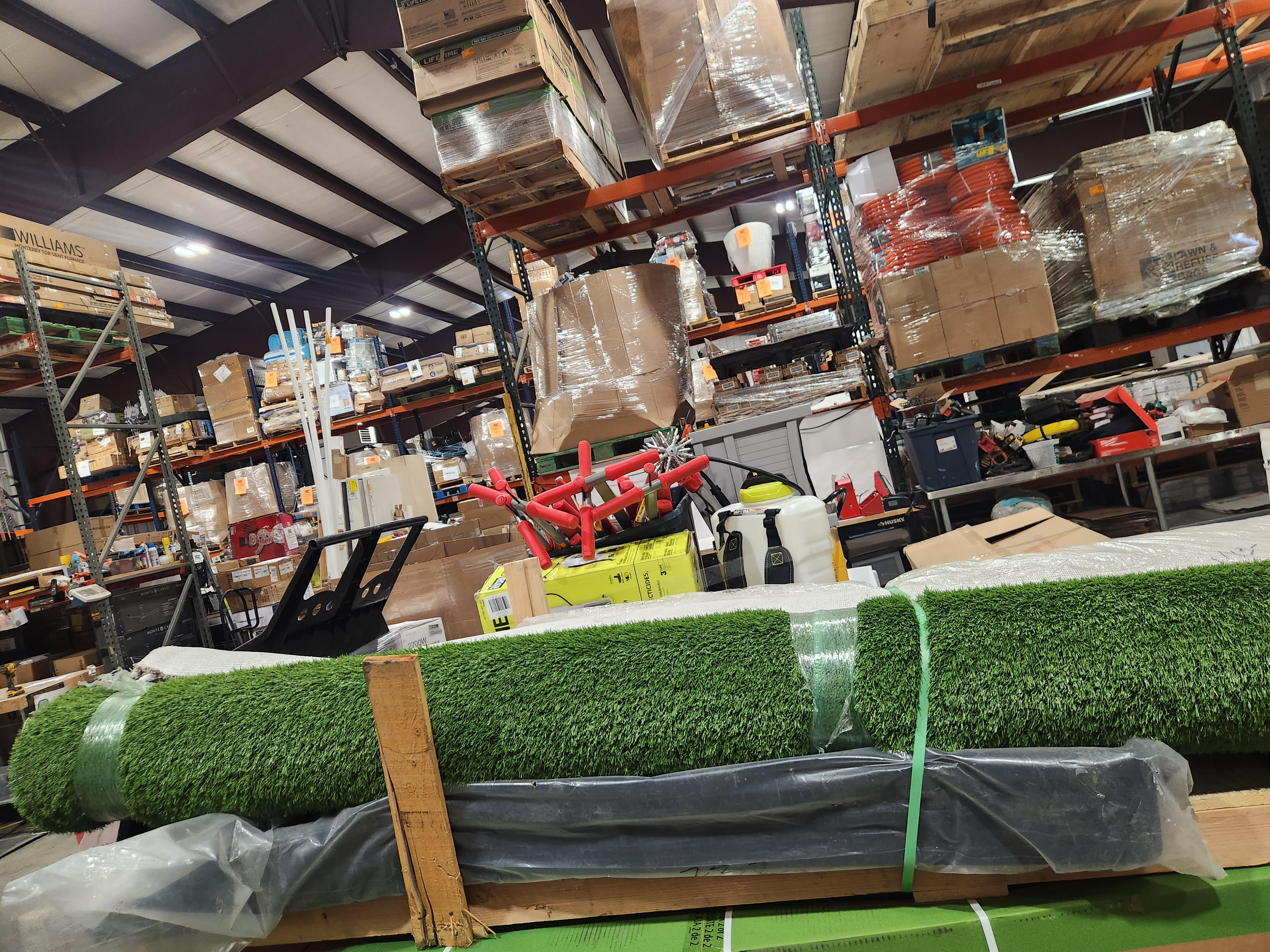 Pallet of carpet & curbs