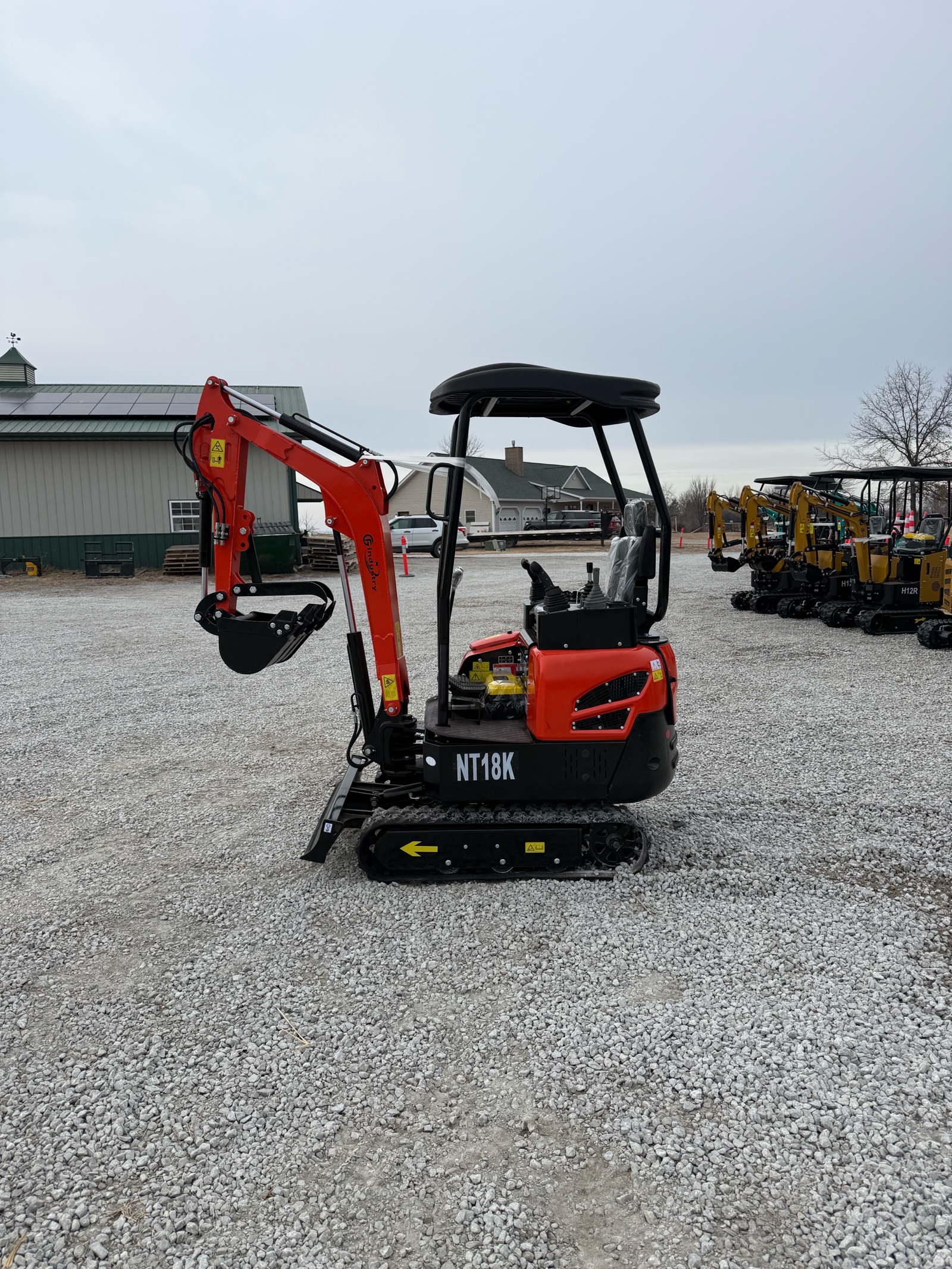 NT18K MINI EXCAVATOR   DIESEL