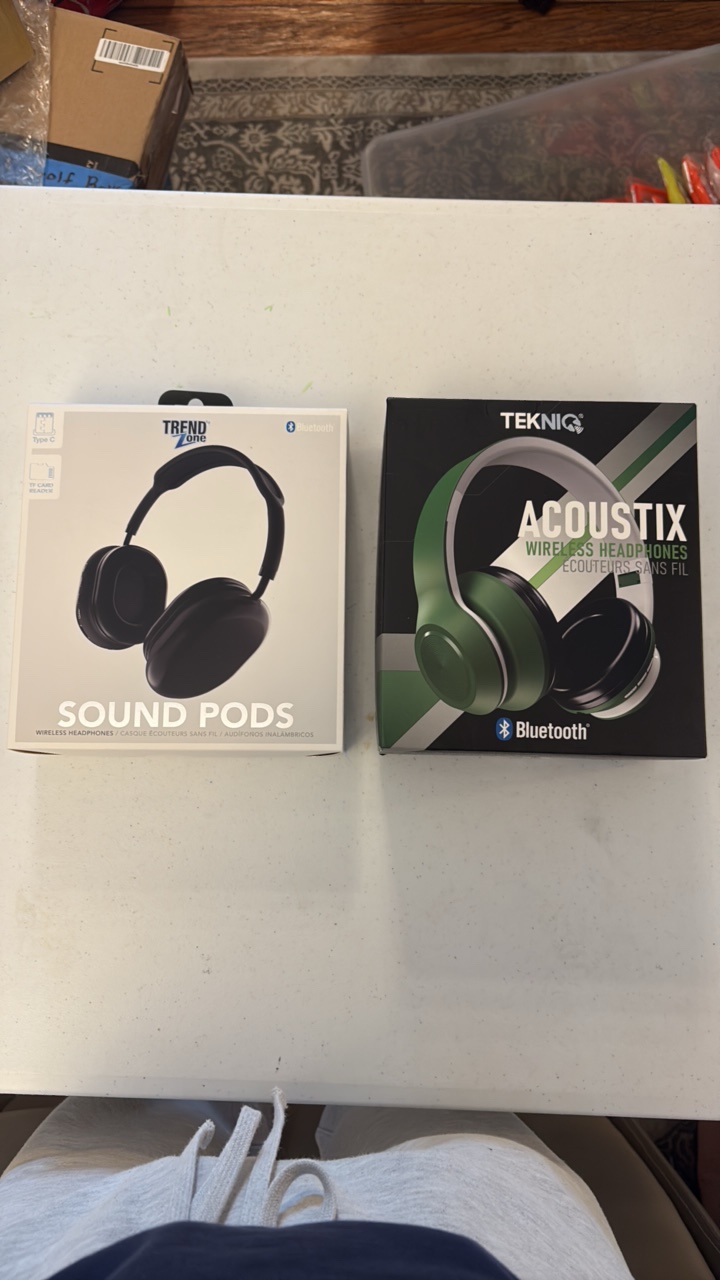 BLUETOOTH headphones (2 pairs), TEKNIQ and Trend Zone