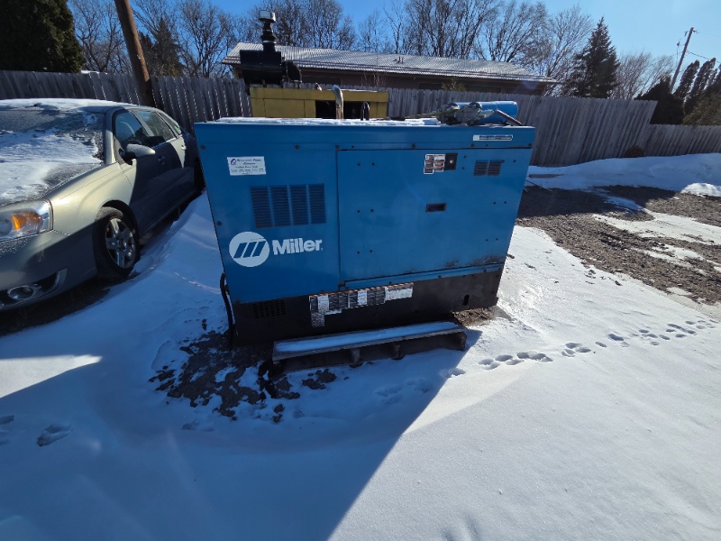 Miller Big Blue 600 Air Pak Diesel Welder Generator