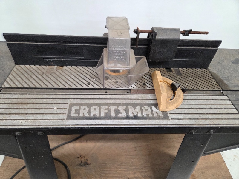 Craftsman Router Table with Router and Fence Attachment