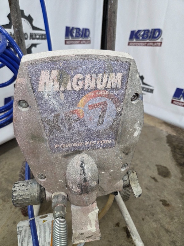 Graco Magnum XR7 Airless Paint Sprayer with Hose and Spray Gun