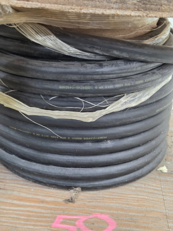 HuberSuhner Radox 3 GKW 3-Conductor 600V Industrial Power Cable on Wooden Spool