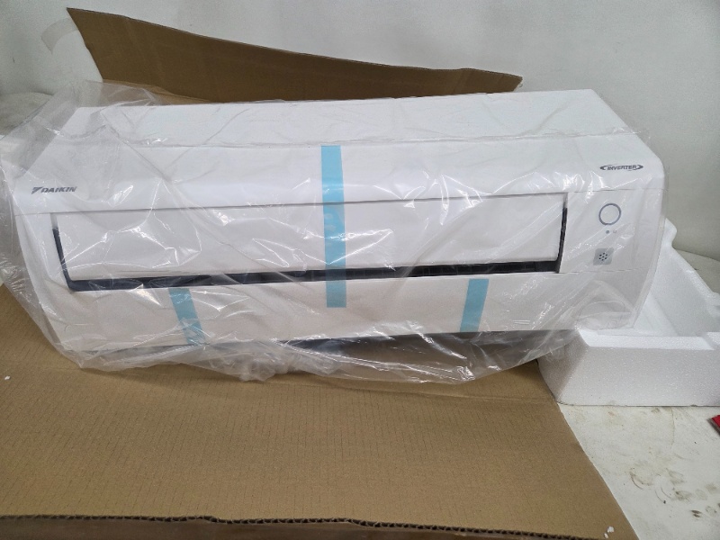 Daikin FTXF12AXVJU R32 Split Series Air Conditioner with Remote and Accessories - NEW IN BOX