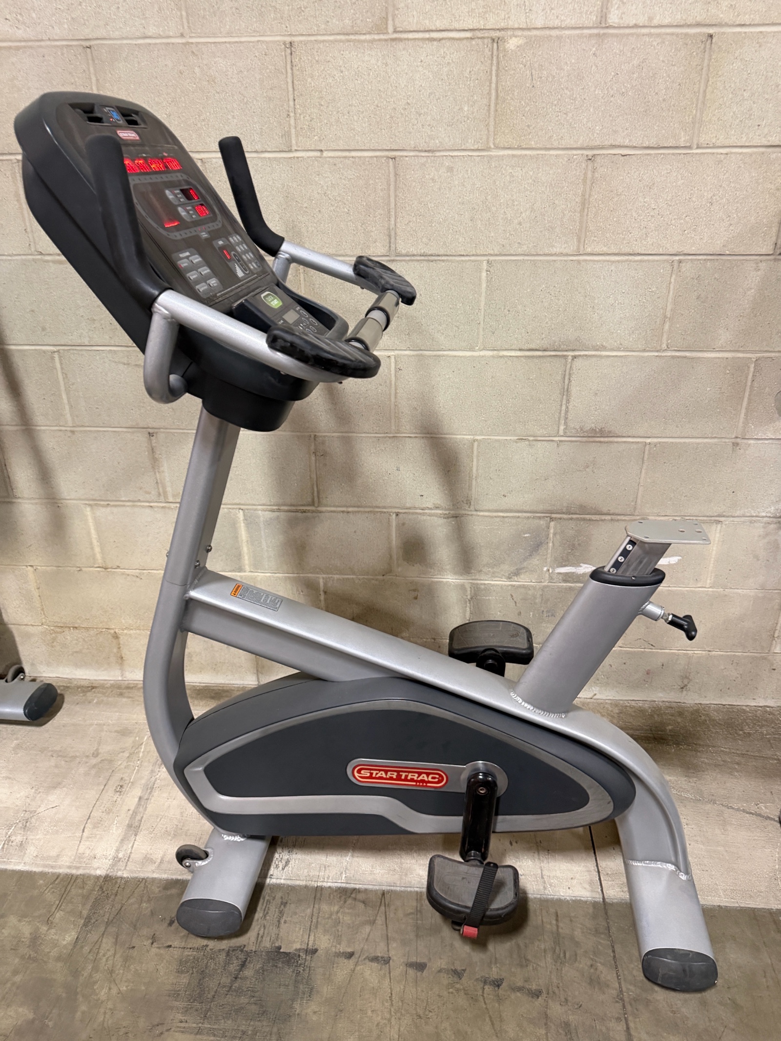 Star Trac UB Commercial Upright Exercise Bike