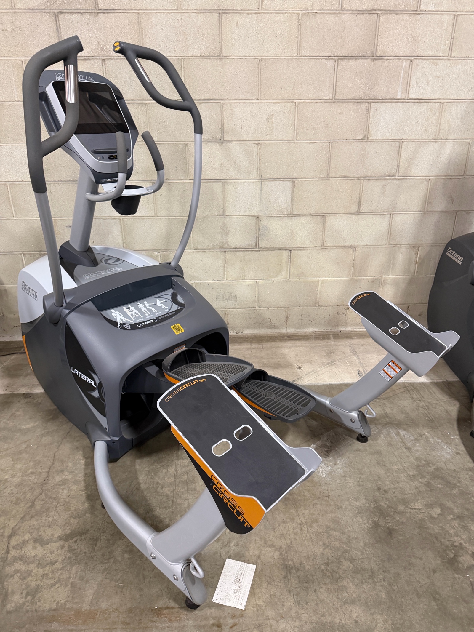 Octane Fitness LateralX with CROSSCIRCUIT Training Platforms