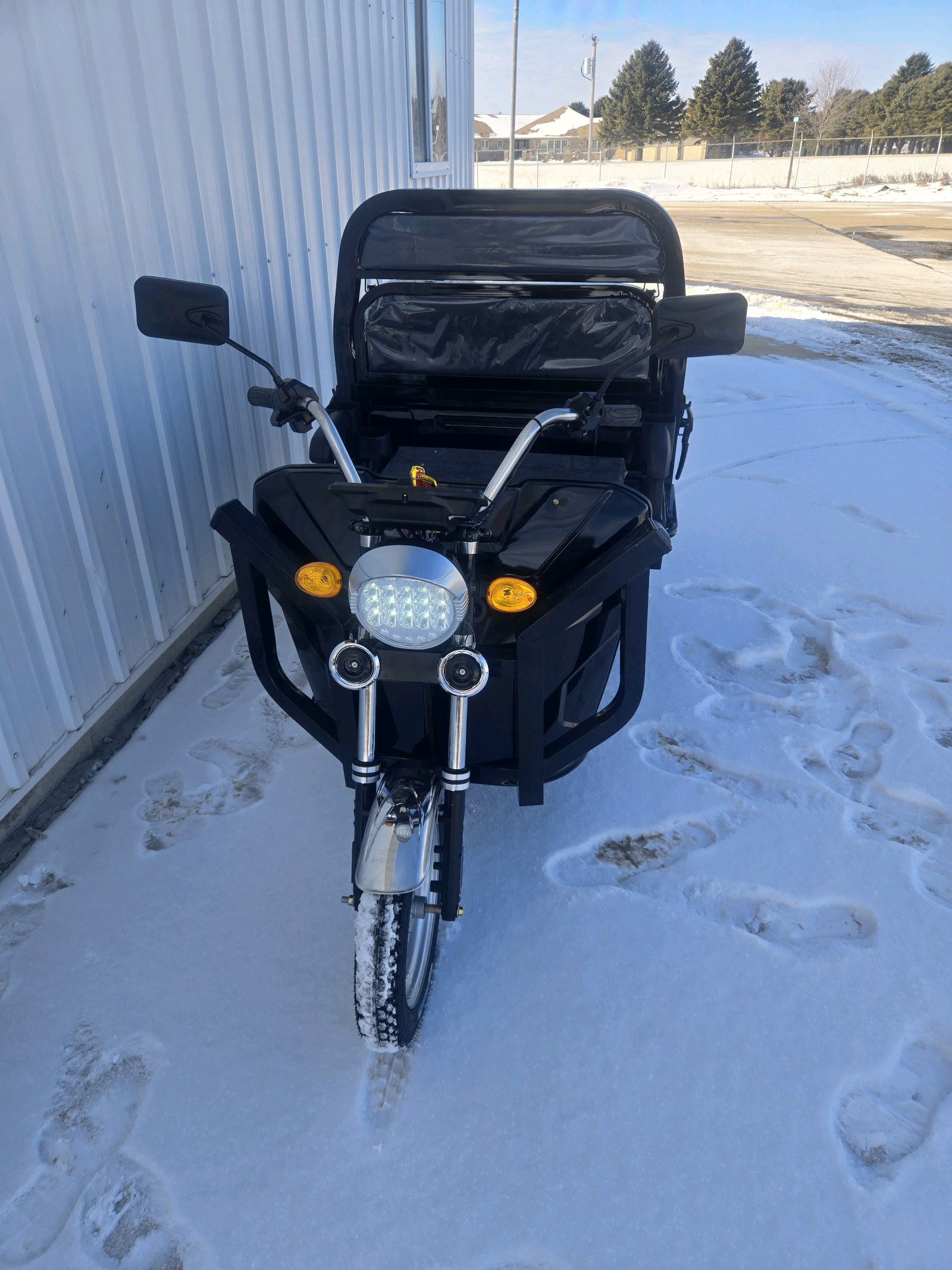 SDLANCH IRET13 Electric Trike wdump bed
