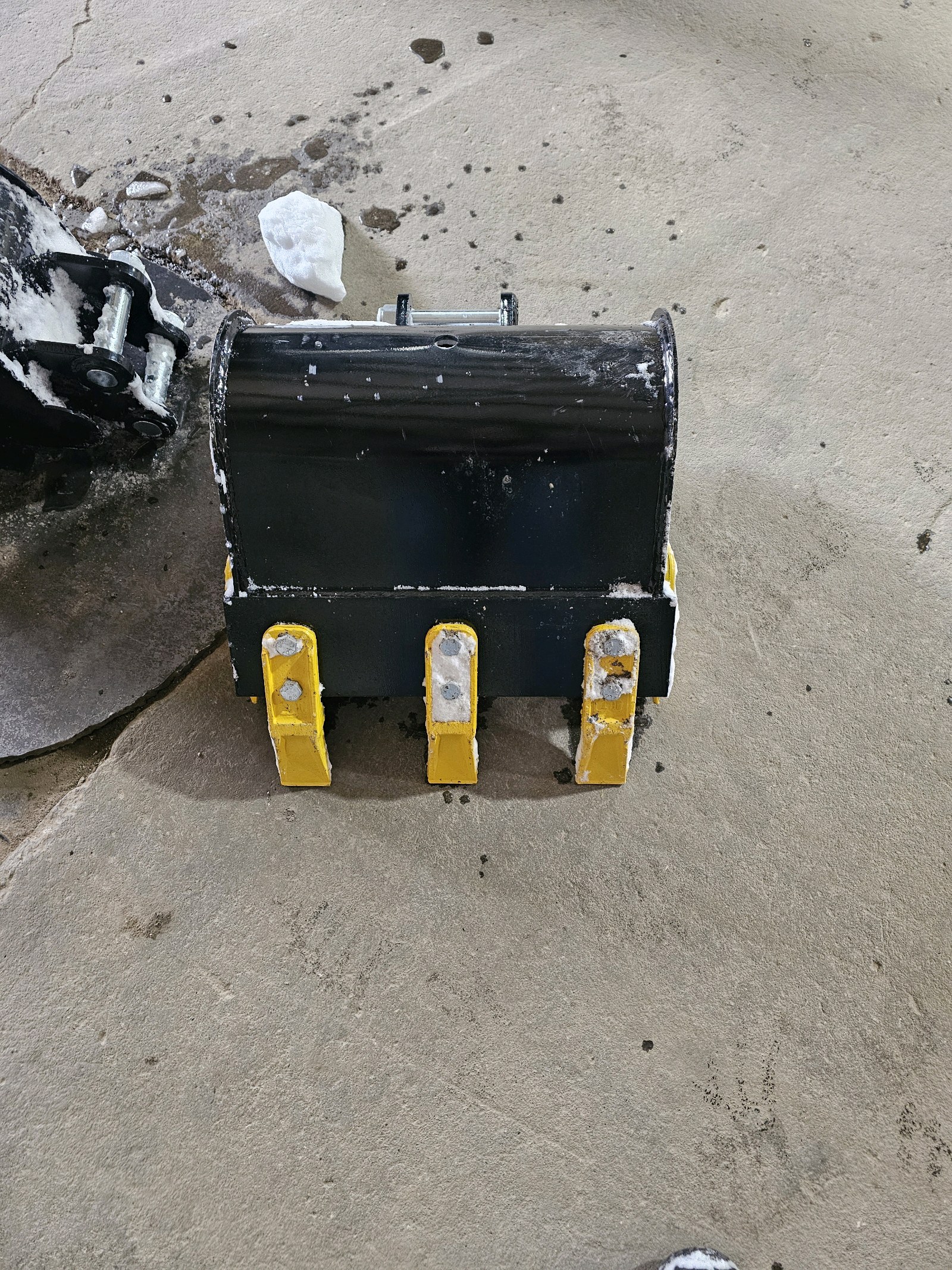 Mini Excavator 40CM Toothed Bucket