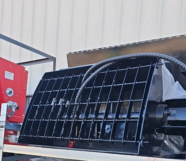 Mini Skid Steer Mixing Bucket