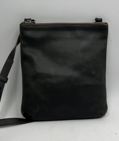 Vintage Leather Shoulder Bag  Coach with Zip Top and Adjustable Strap