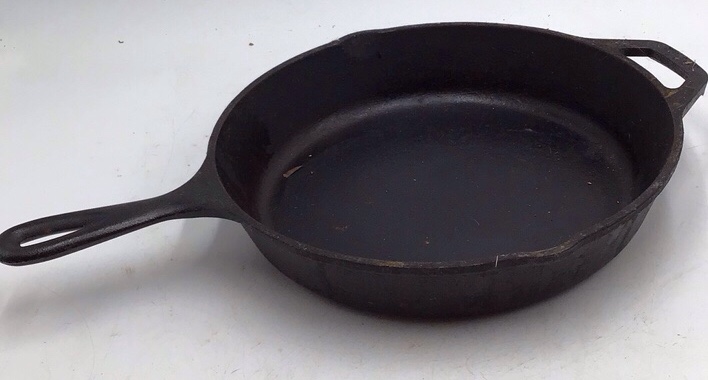 Lodge Cast Iron Skillet  8SK USA