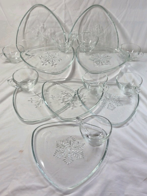 Vintage Glass Snowflake Triangular Plates with Attached Cups