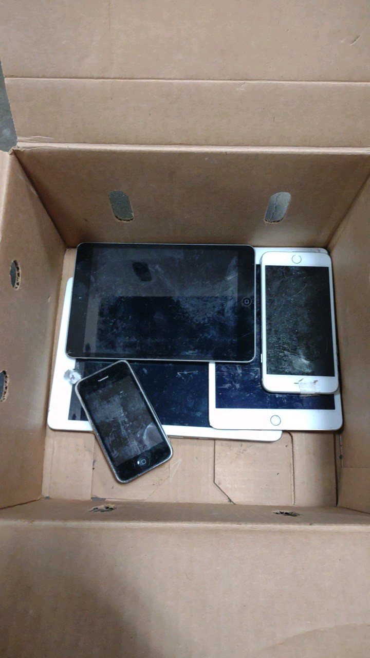 broken I pads