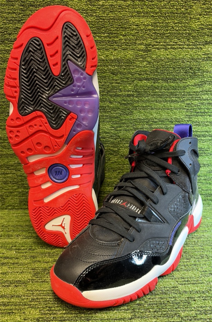 Jordan Jumpman Two Trey Bred Raptors Black True Red Concord DO1925-001 Size 10.5 Like New- Test drove Once!