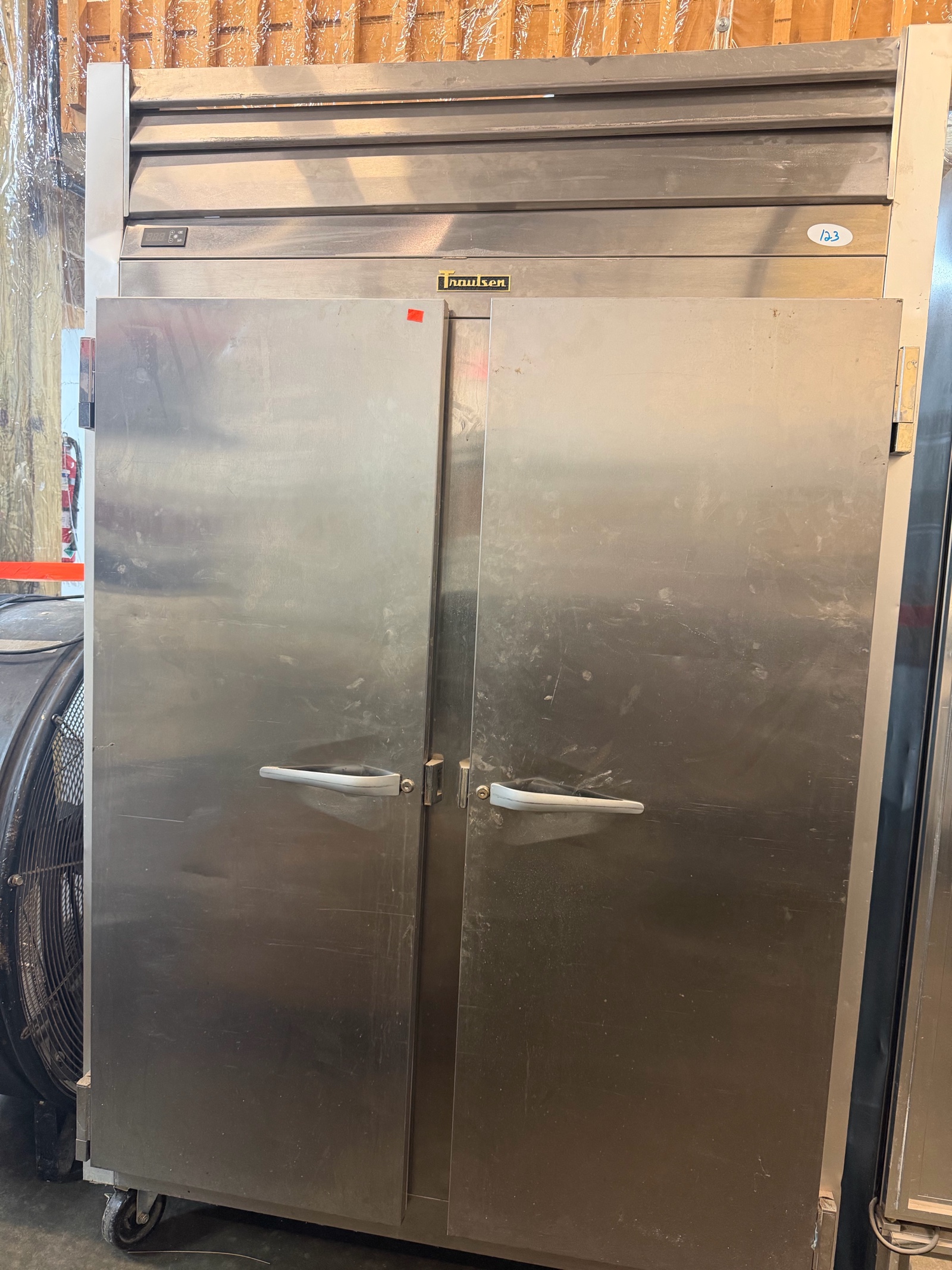 Traulsen G22010 52 Solid Door Reach in Freezer