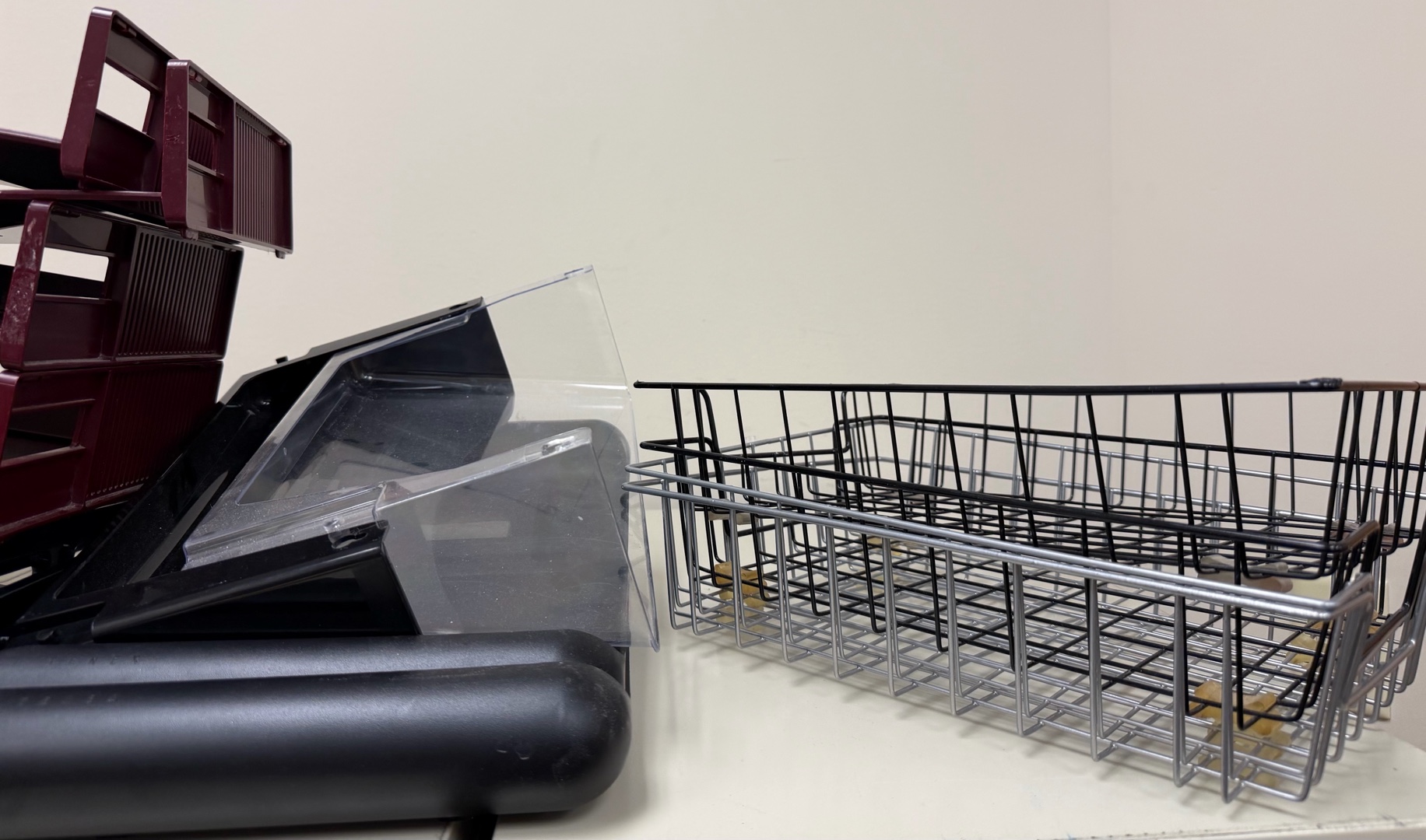 baskets trays assorted
