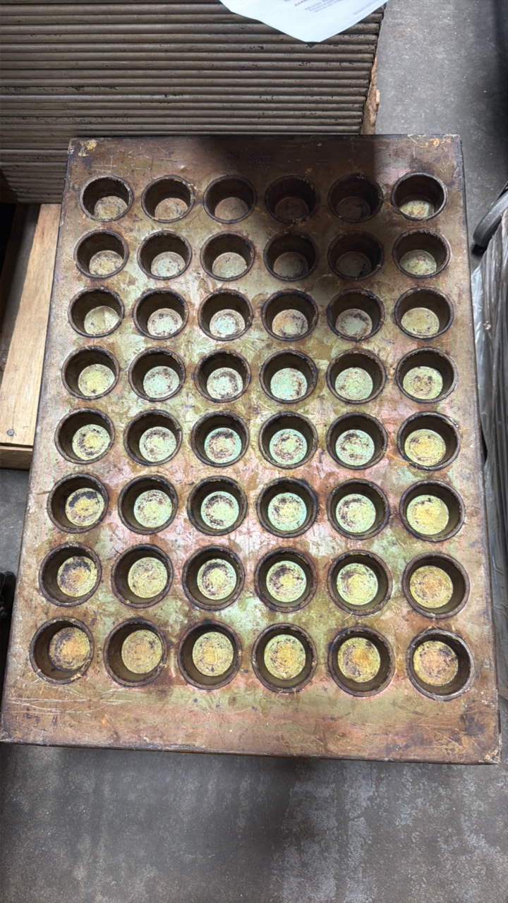 mini muffin pans