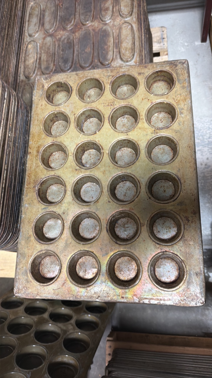 mini cupcake pans