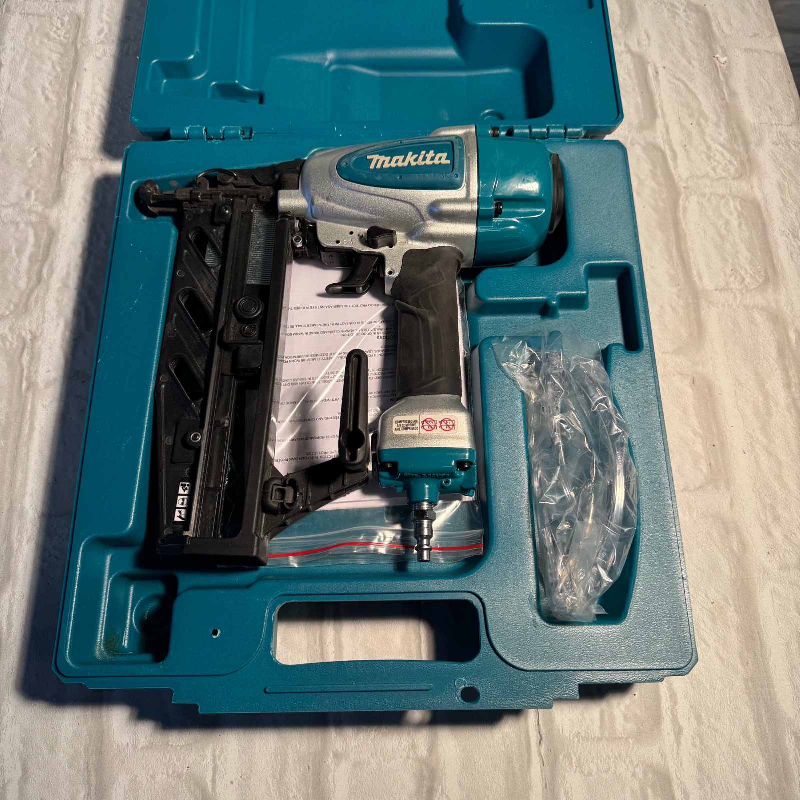 Makita 16 Gauge Straight Finish Nailer
