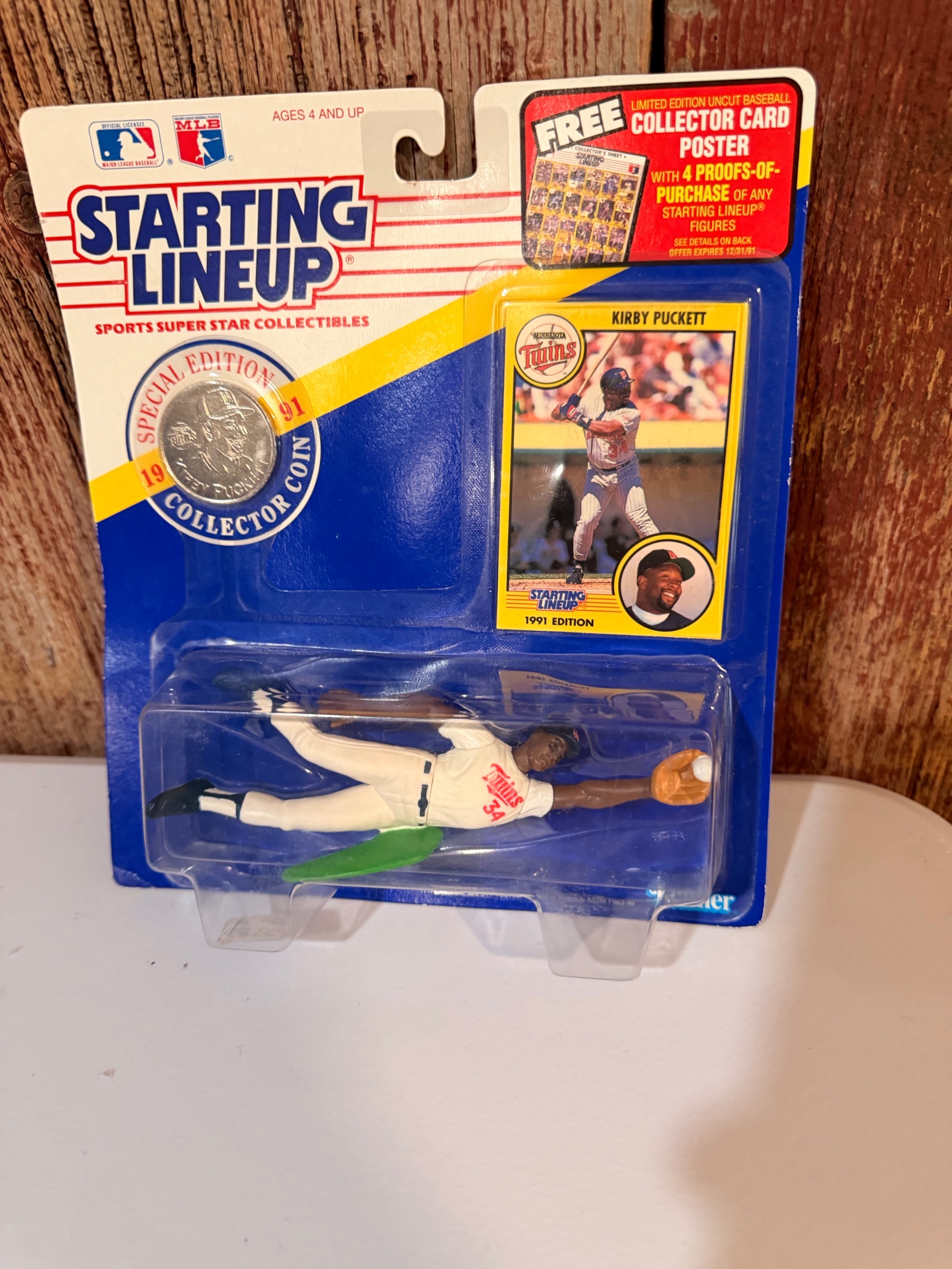 Sealed 1991 Starting Lineup Kirby Puckett Figure w/ Card, Collector Coin & Poster – Minnesota Twins Kenner MOC
