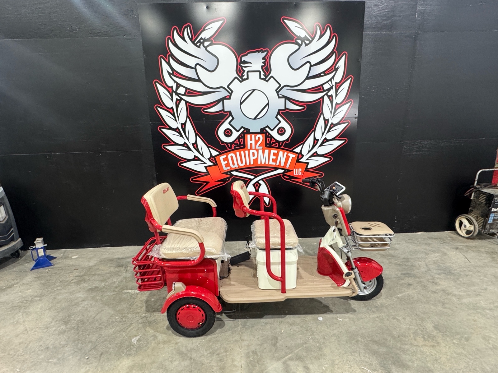 Electric Tricycle - 2026 - Unused - IRGC40 RED (STOCK PHOTO)