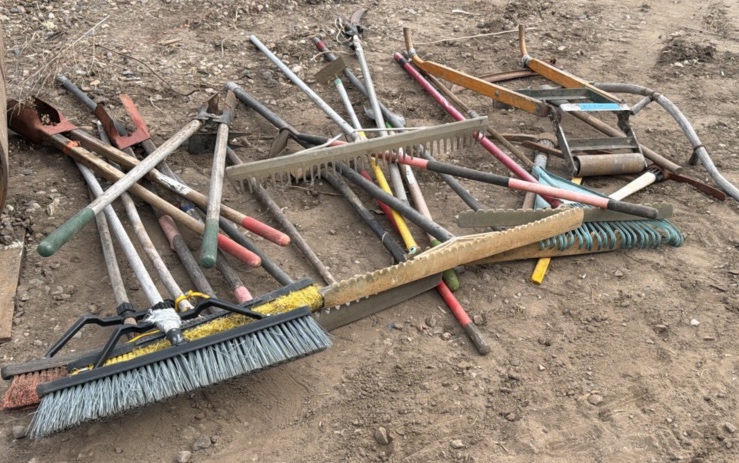 Yard tools