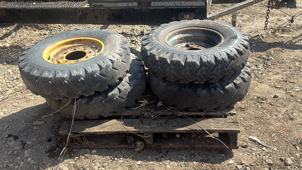 4 tires w rims