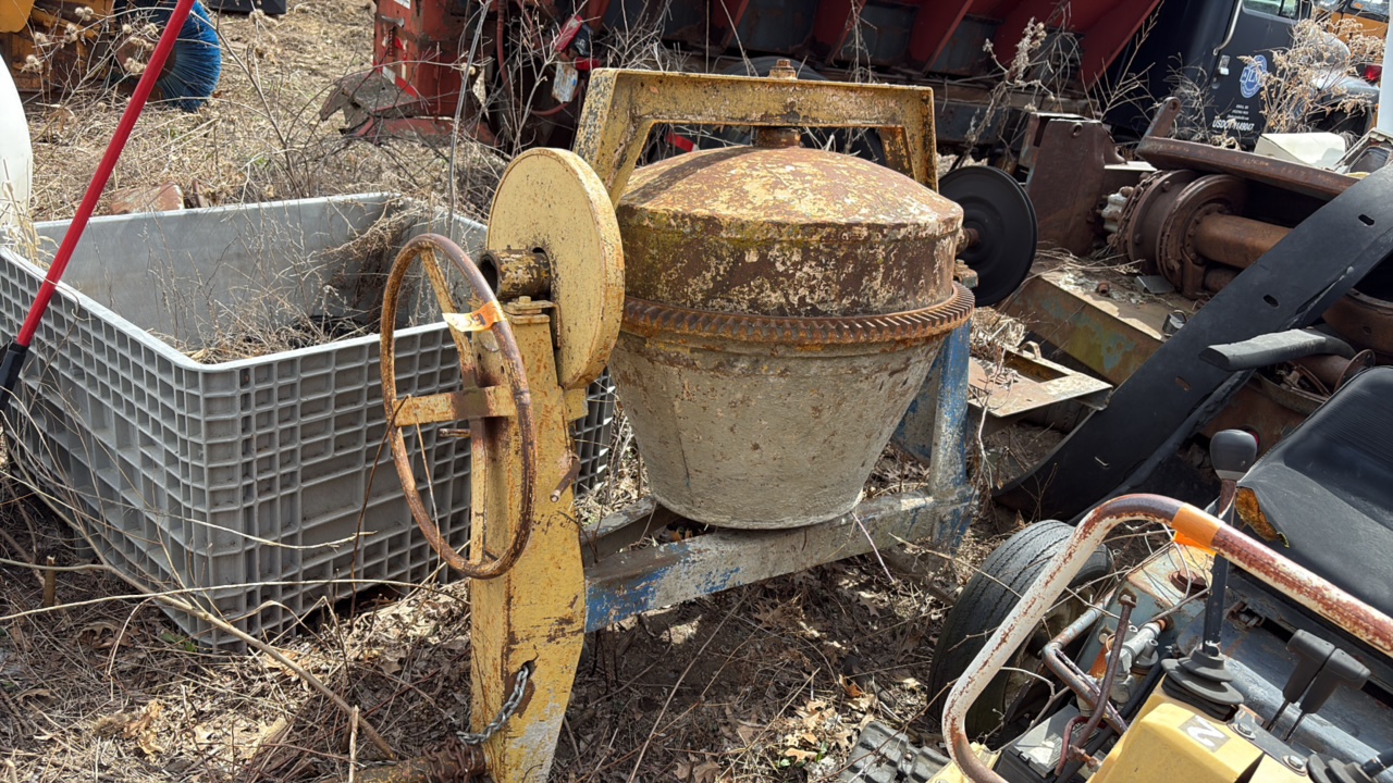 Cement mixer