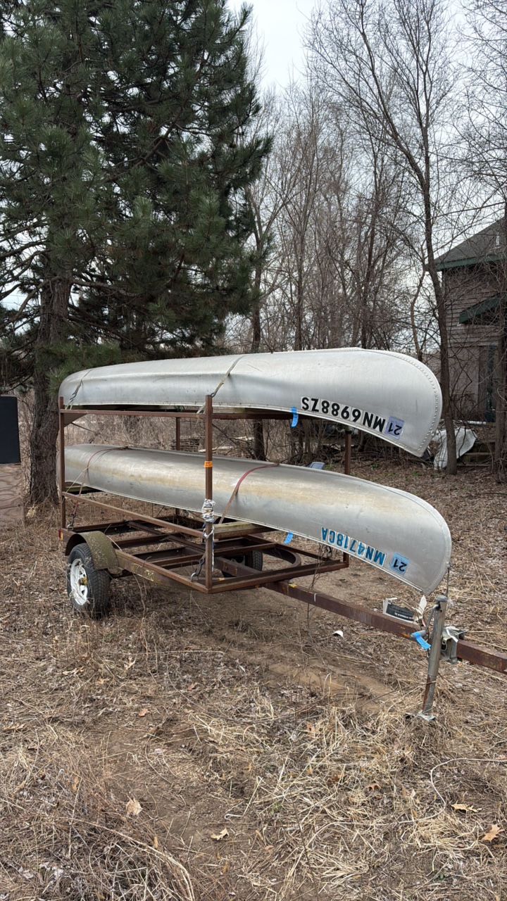 2 canoes